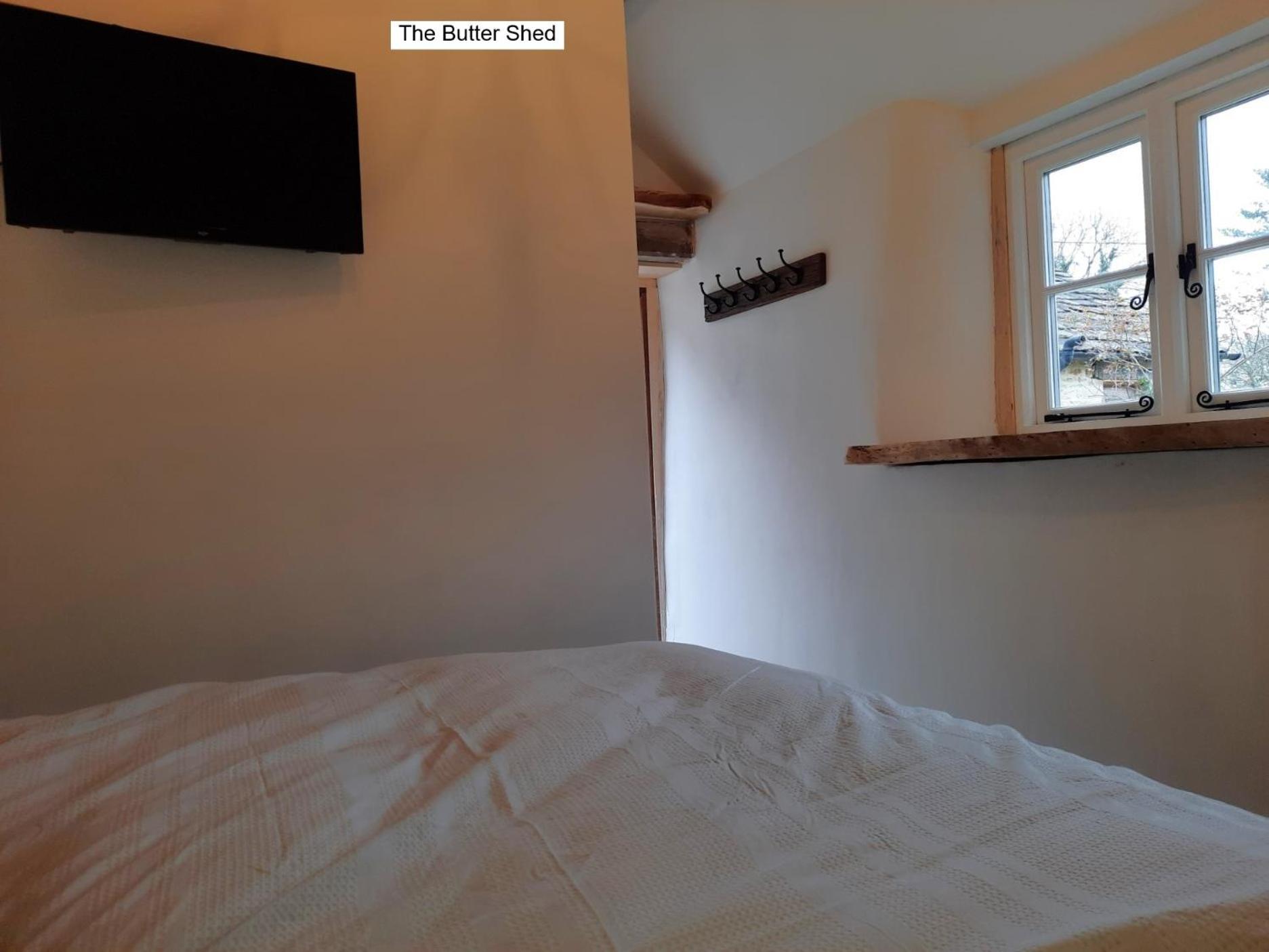 Cotswold Cottage Bed & Breakfast Luckington 외부 사진